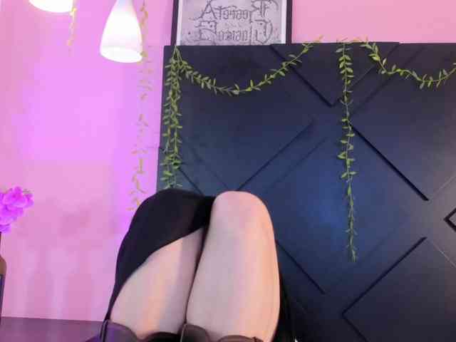 sexy chat LolaMustaine