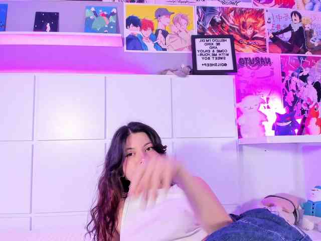 LolaMustaine webcam