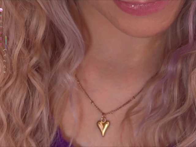 BlushMikki's BongaCams show and profile