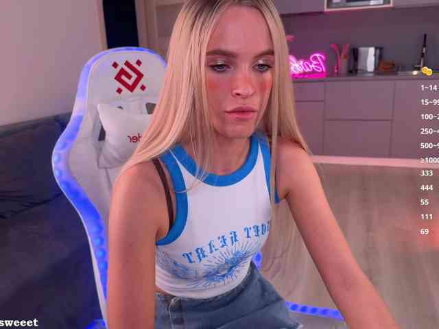 BlushMikki webcam