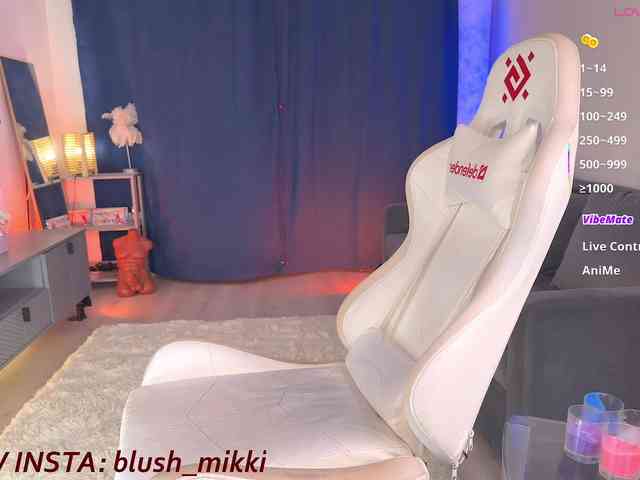 BlushMikki webcam