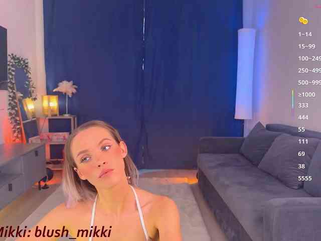 BlushMikki webcam