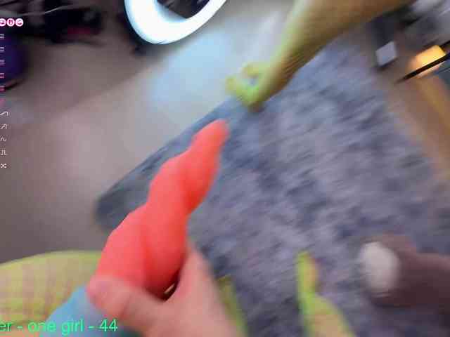 BlushMikki Live Webcam on BongaCams