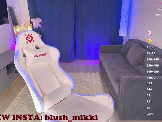 BlushMikki webcam