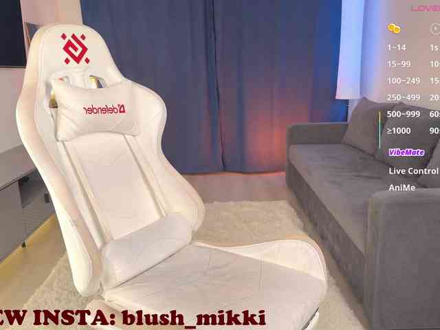 BlushMikki webcam
