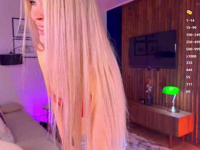 BlushMikki webcam