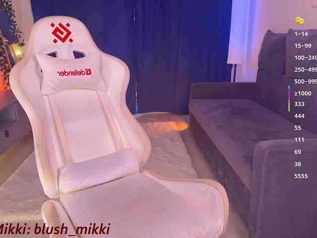 BlushMikki webcam
