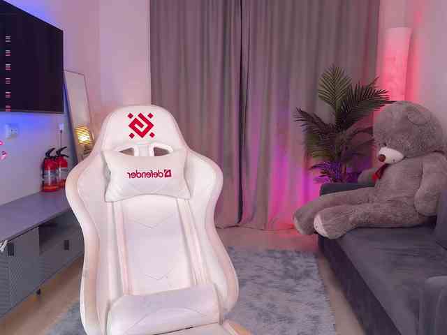 BlushMikki webcam