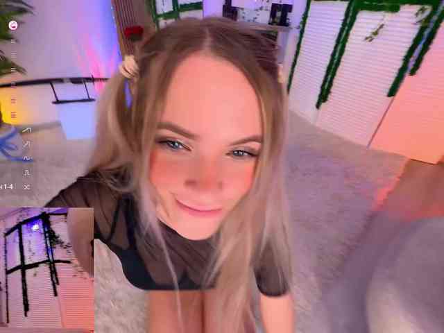 BlushMikki Live Webcam on BongaCams