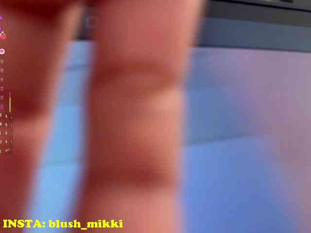 BlushMikki webcam