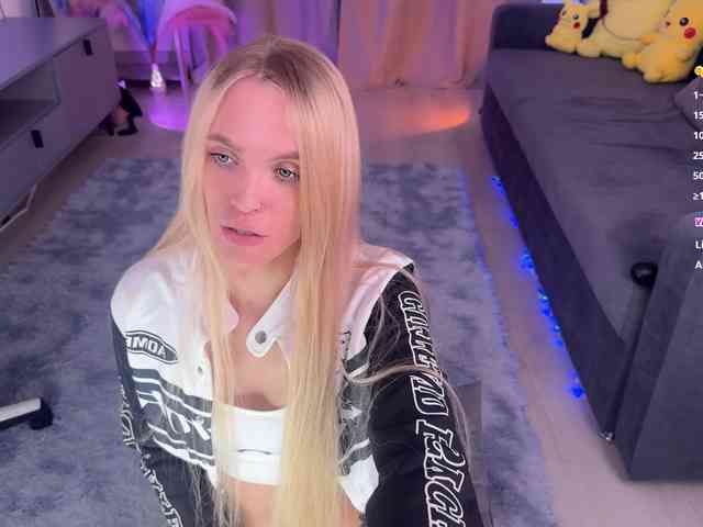 BlushMikki webcam