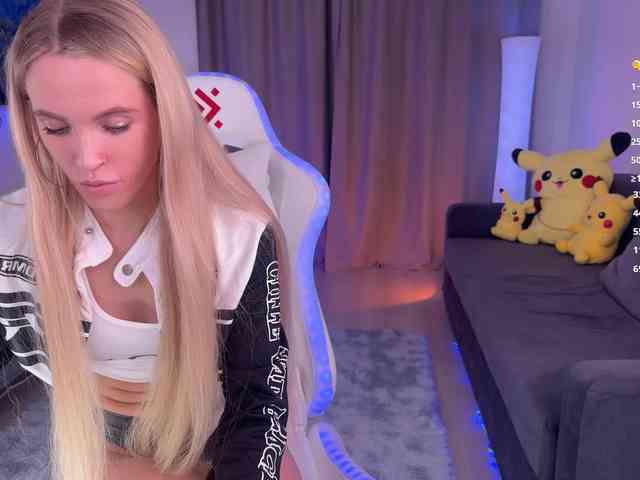 BlushMikki webcam