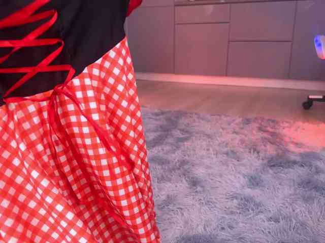 BlushMikki webcam