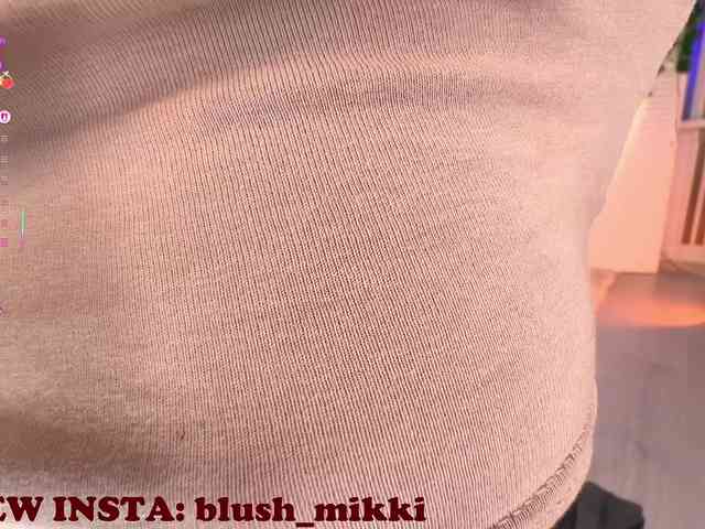 BlushMikki webcam