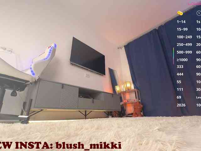 BlushMikki webcam