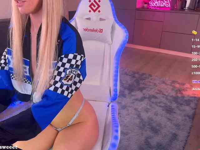 BlushMikki webcam