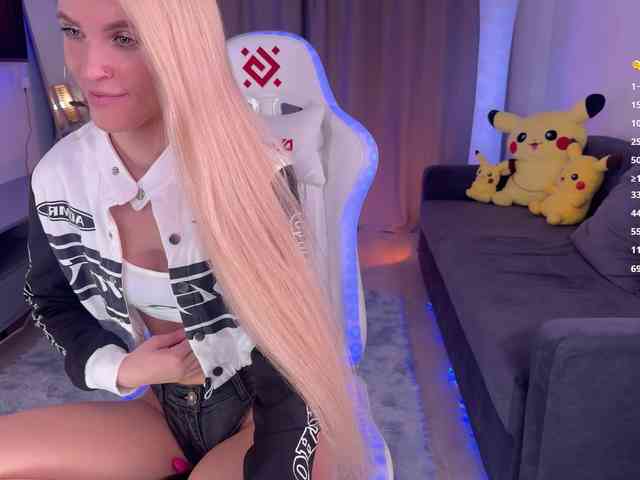BlushMikki webcam