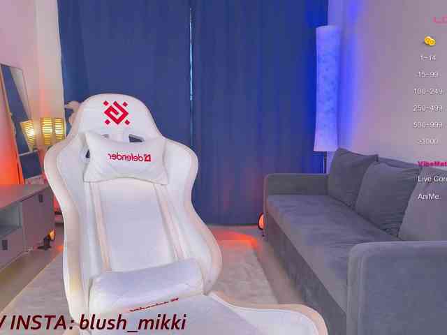 BlushMikki webcam
