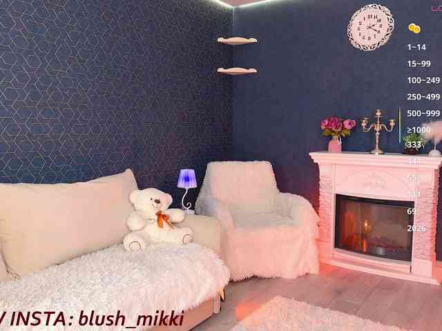 BlushMikki webcam