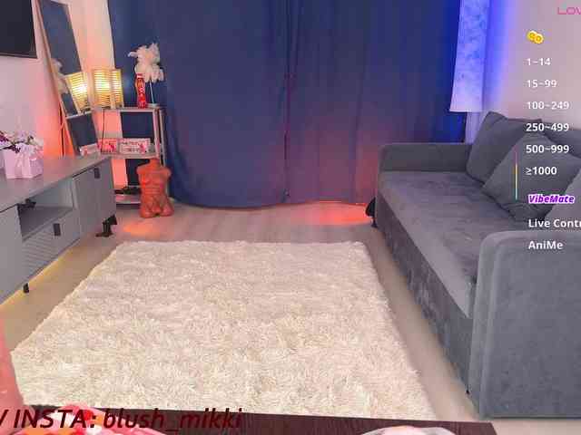 BlushMikki webcam