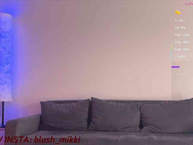 BlushMikki webcam