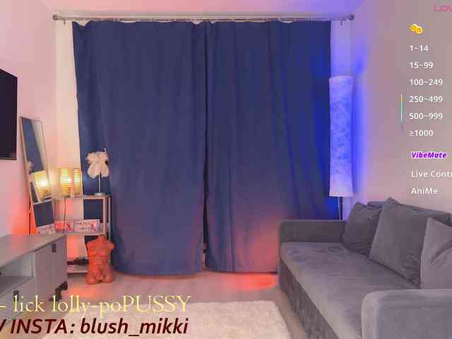 BlushMikki webcam