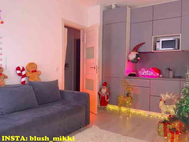 BlushMikki webcam