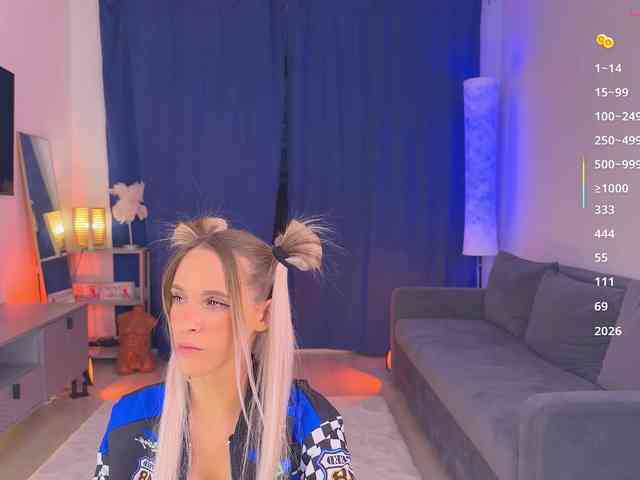 BlushMikki webcam