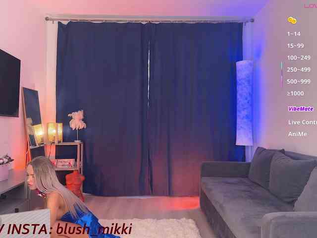 BlushMikki webcam