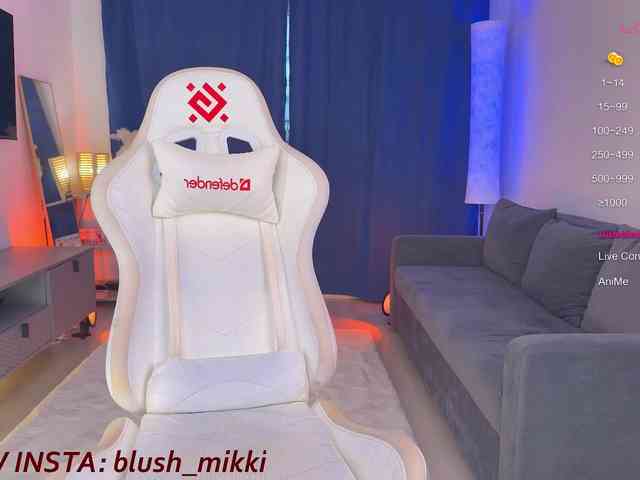 BlushMikki webcam