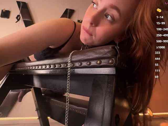 BlushMikki webcam