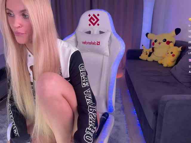 BlushMikki webcam
