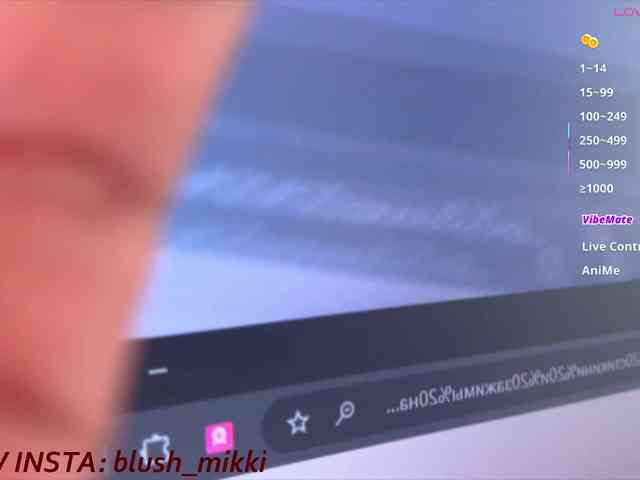 BlushMikki webcam