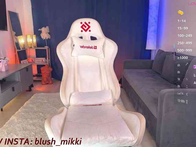 BlushMikki webcam