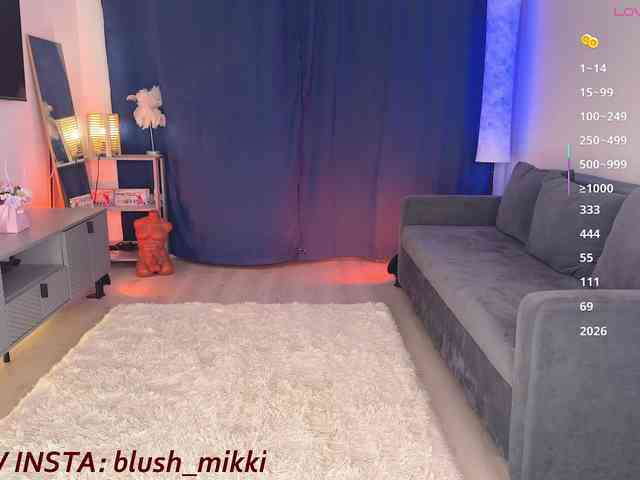 BlushMikki webcam