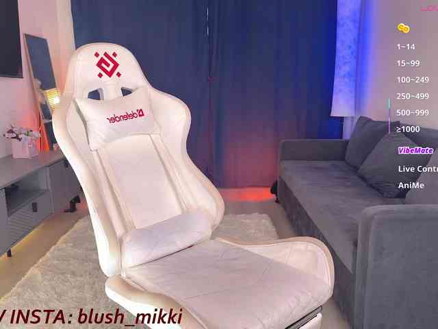 BlushMikki webcam