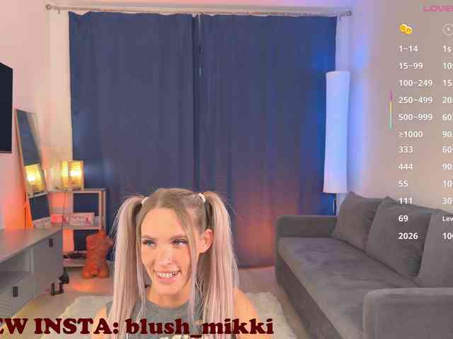 BlushMikki webcam