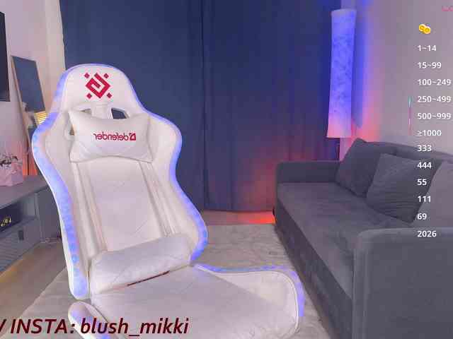 BlushMikki webcam