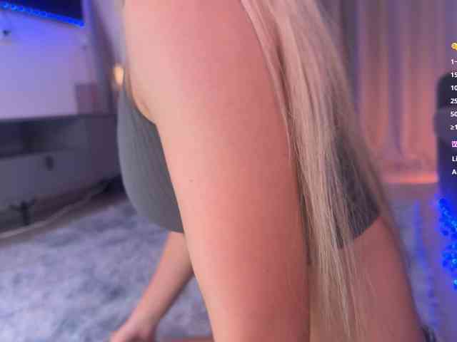 BlushMikki webcam