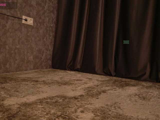 Avr0ria's BongaCams show and profile