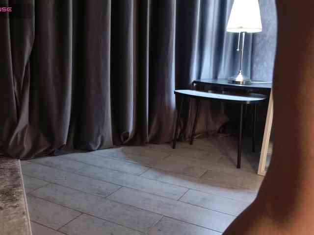 Avr0ria Live Webcam on BongaCams