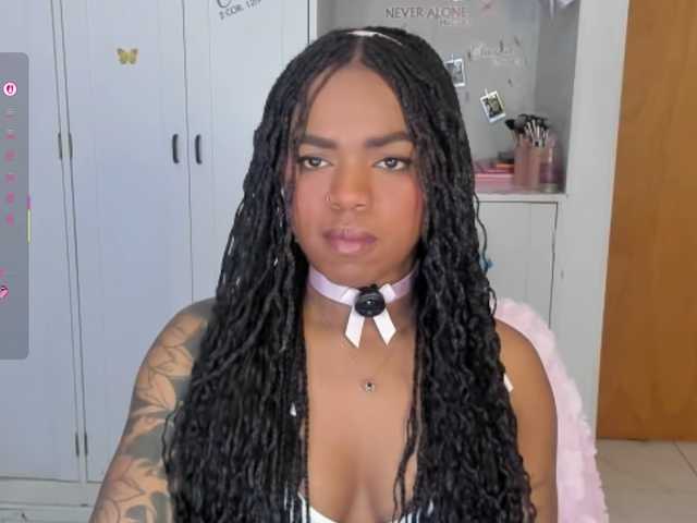 Eleonnor's BongaCams show and profile