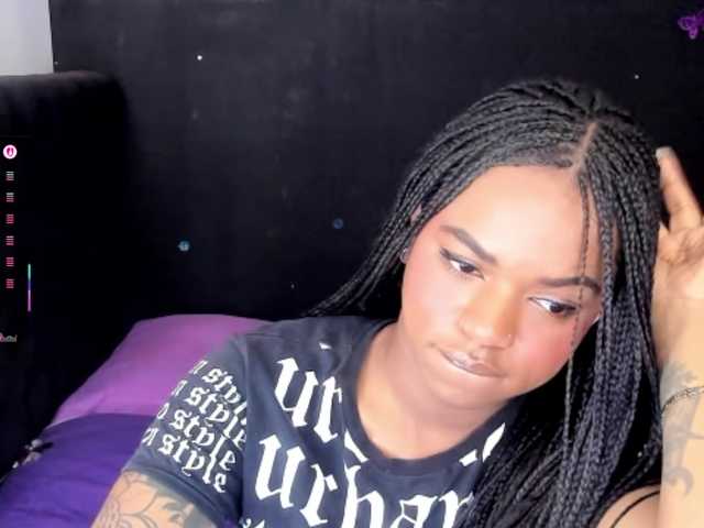 Eleonnor's BongaCams show and profile