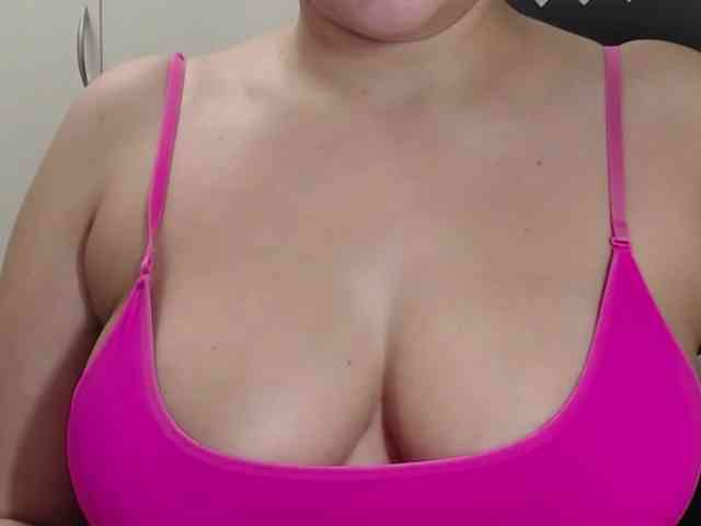 Amaretty Live Webcam on BongaCams