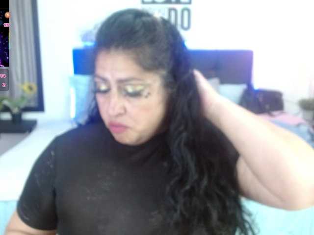 le modèle keyla01 est en webcam porno dans un show sur le site bongacams, il possède les tags suivants: Latino/Hispanic,Brunette,Trimmed