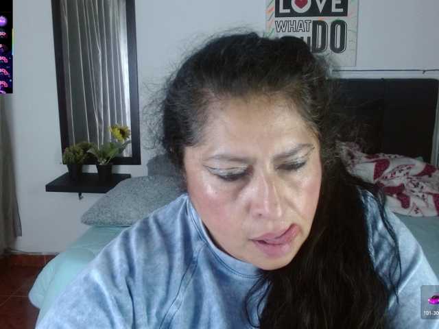 le modèle keyla01 est en webcam porno dans un show sur le site bongacams, il possède les tags suivants: Latino/Hispanic,Brunette,Trimmed