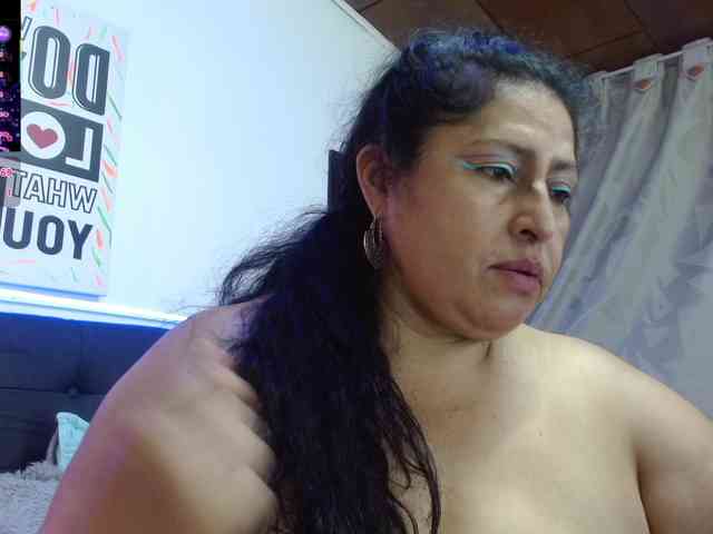 voyeur house Keyla01