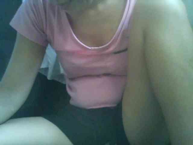 hotyummypussy webcam