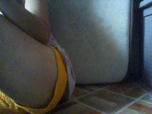 hotyummypussy webcam