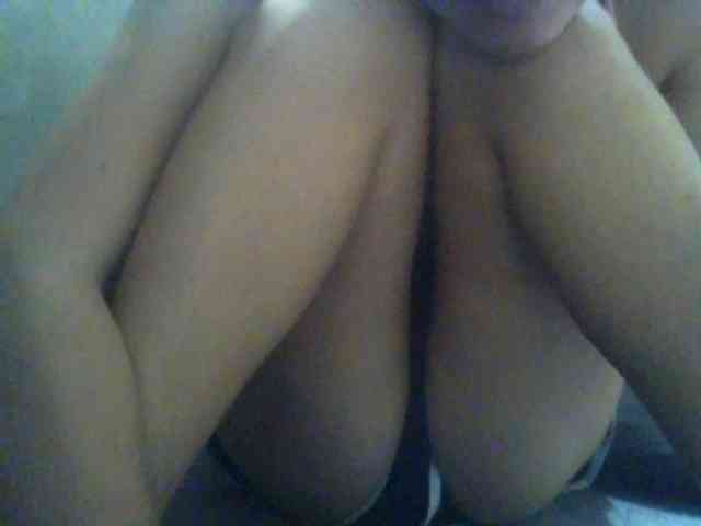 hotyummypussy webcam